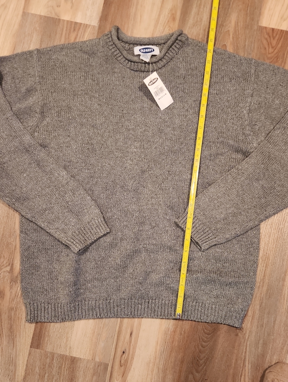 Old Navy Men's Gray Crewneck Sweater - Classic Knit